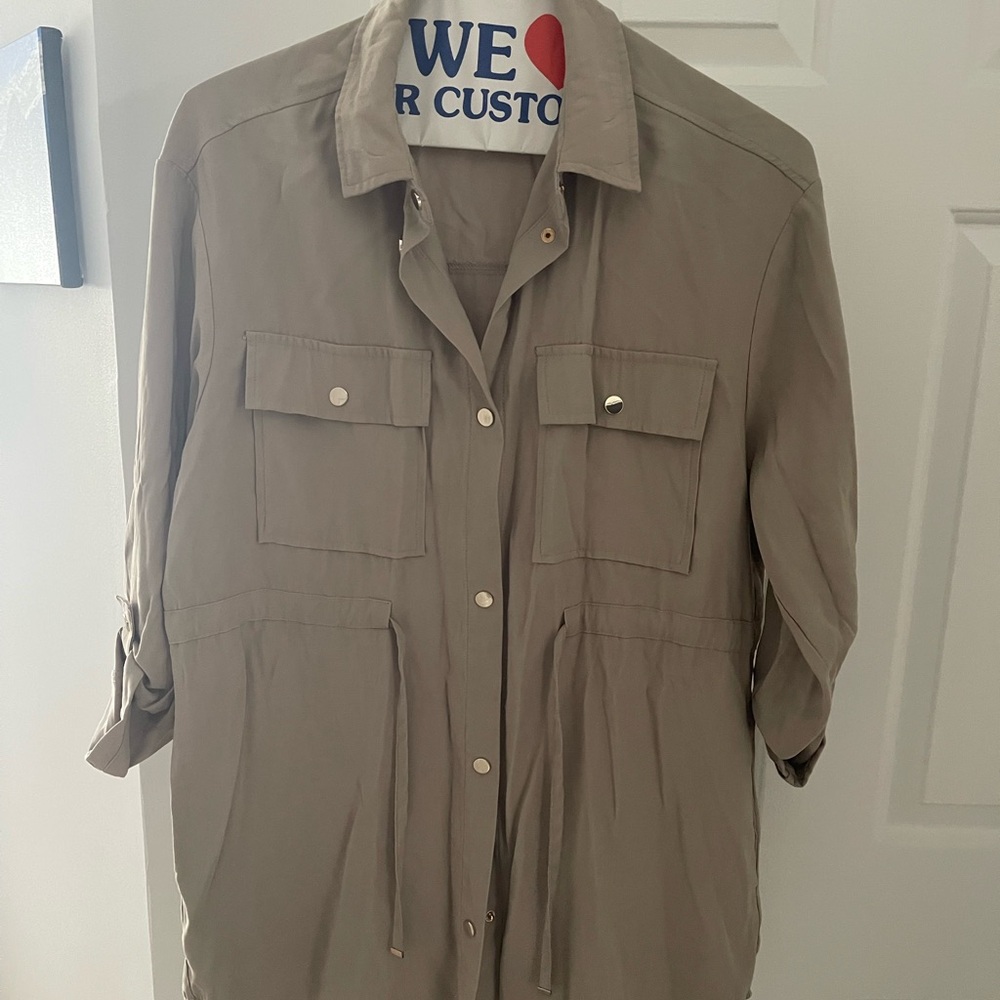 Women’s size small Zara Khaki Taupe Beige Button Blouse
